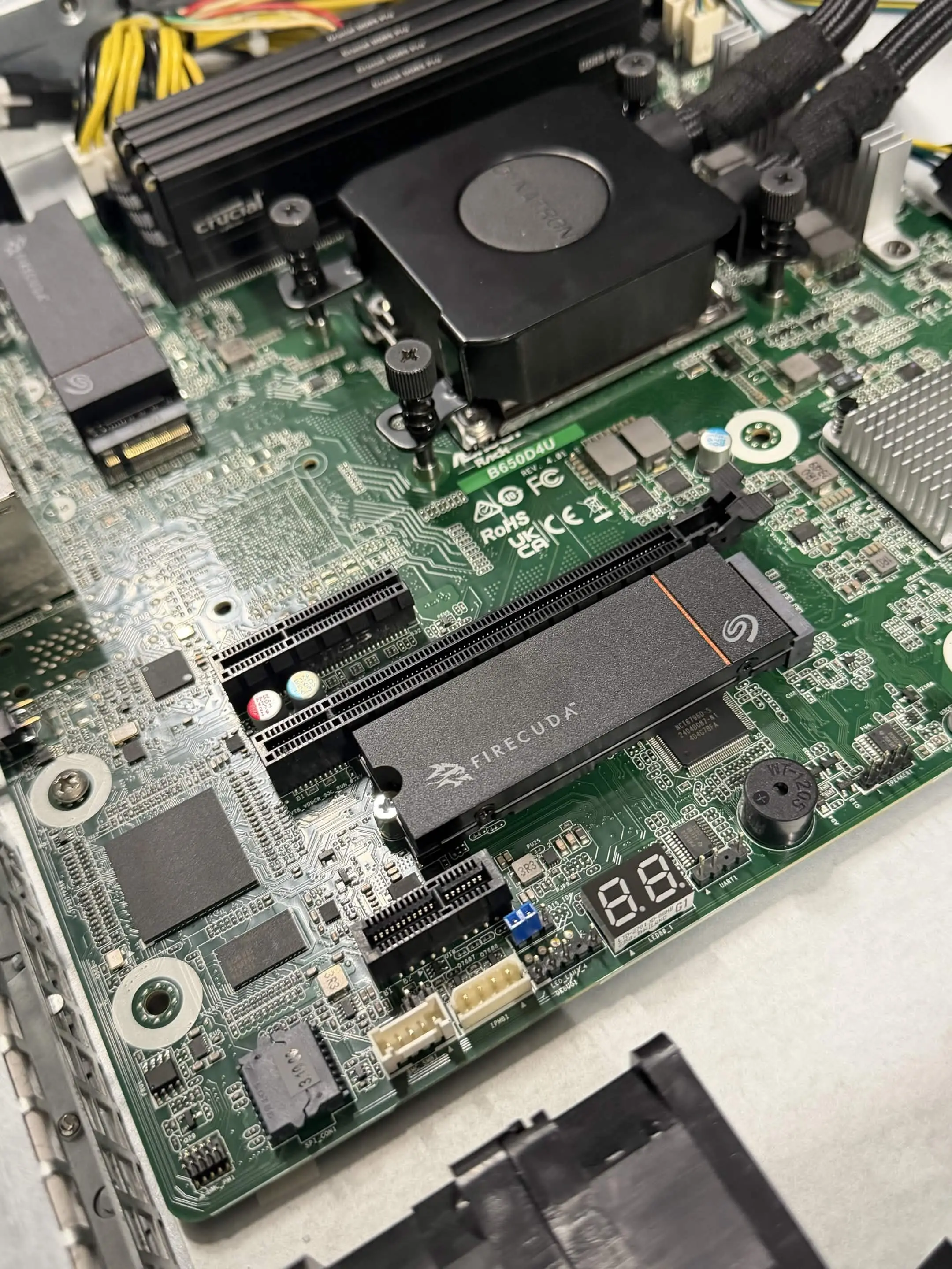 Nœud PVE-LYN-WH03, Ryzen 9 9950X avec FireCuda 530R NVMe 4 To